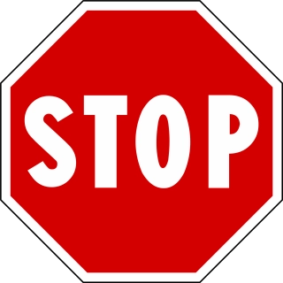 b2ap3 small Italian traffic signs fermarsi e dare precedenza stop.svg 1